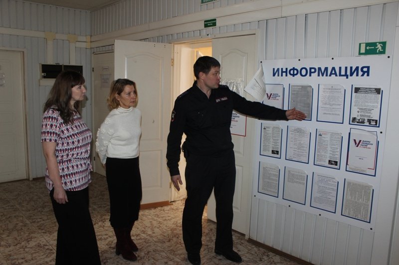 Общественники посетили отдел Госавтоинспекции в Верещагино